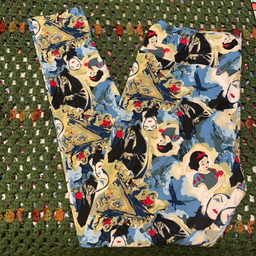 Snow White lularoe tc